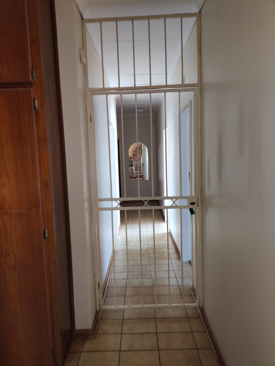 5 Bedroom Property for Sale in Virginia Free State